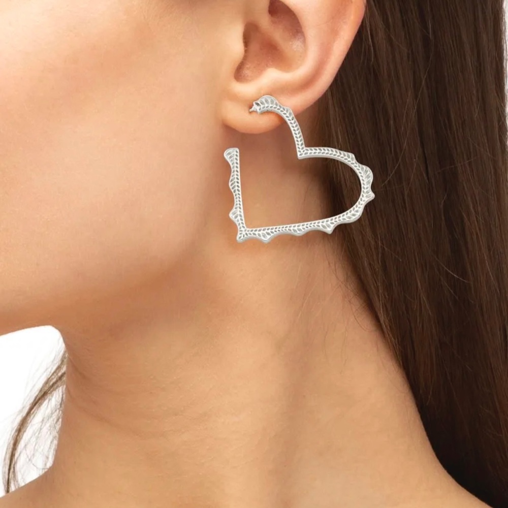 NWT Kendra Scott Sophee Silver Heart Hoop Earrings Open Hoops